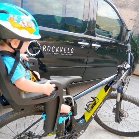 Child bike seat RIDEALONG by THULE on RockVelo rental ebike