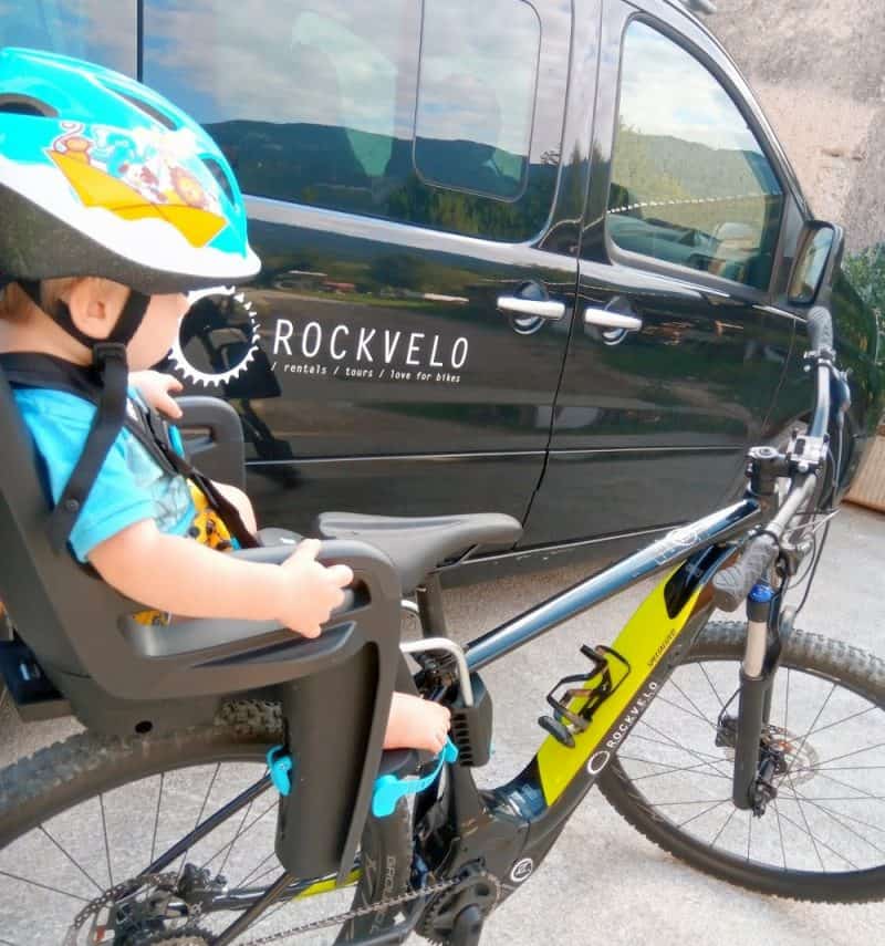 Child bike seat RIDEALONG by THULE on RockVelo rental ebike