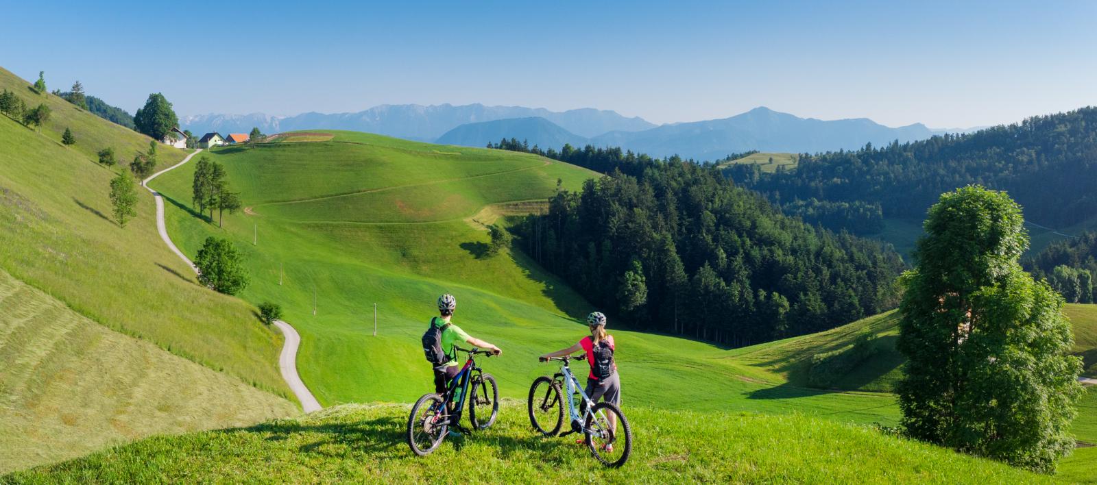 Idrijske Krnice električna kolesa RockVelo Hotel Jožef